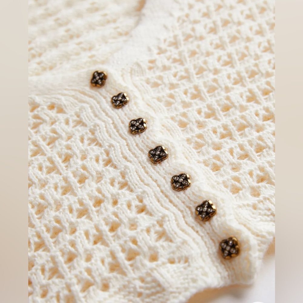 NWT Women's Apricot Cropped Knit Sweater Sz Large - Picture 2 of 6